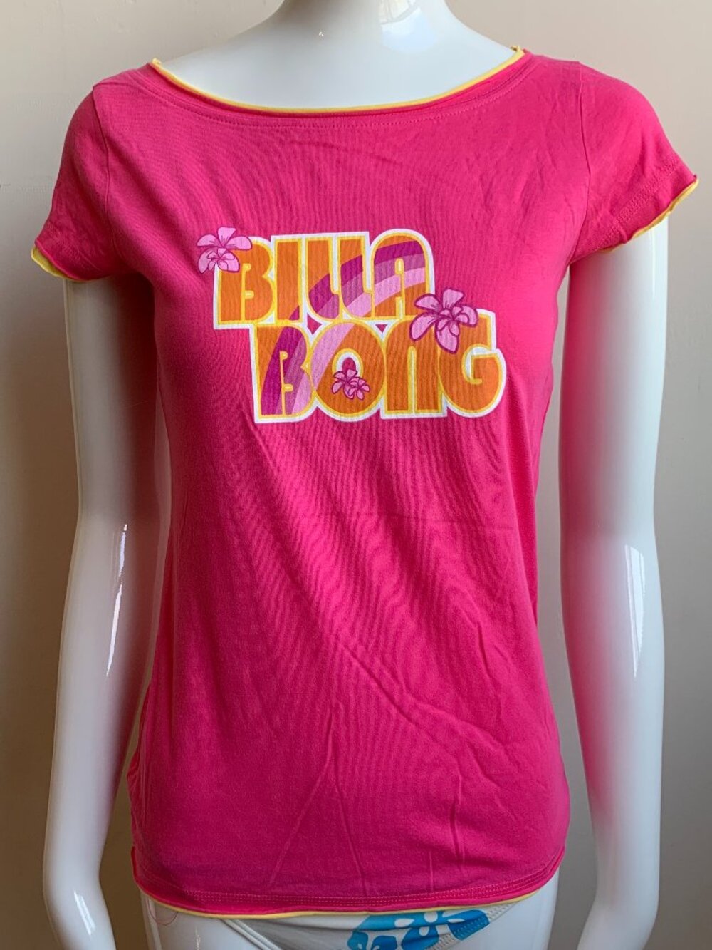 Billabong Vintage Blue Crush RARE Billabong hot pink logo fitted t-shirt tshirt